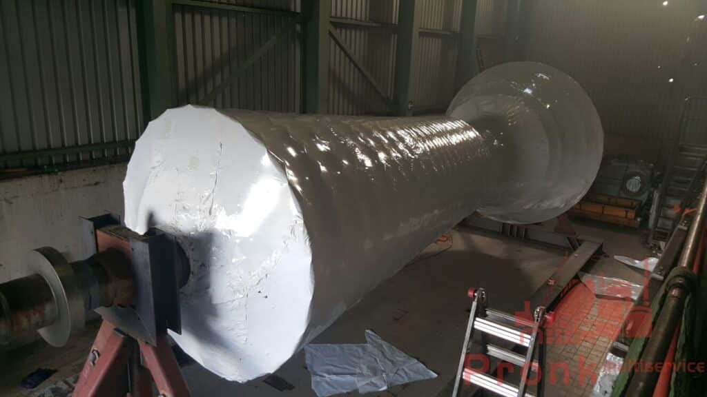 box wrapping ang packing of 170 megawatt turbine