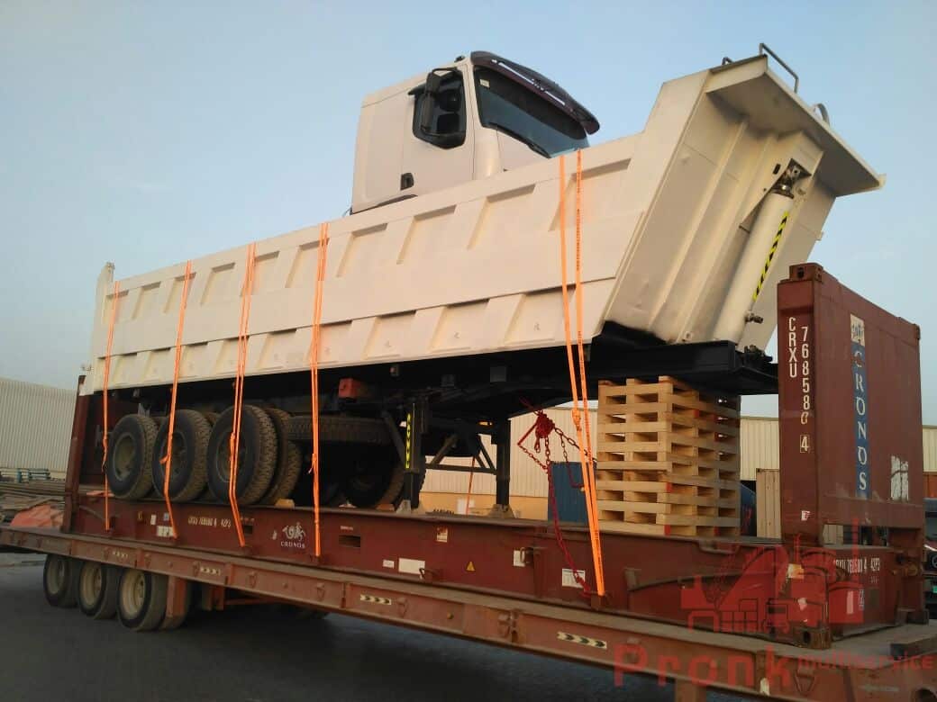 lashing and loading of dumper truck