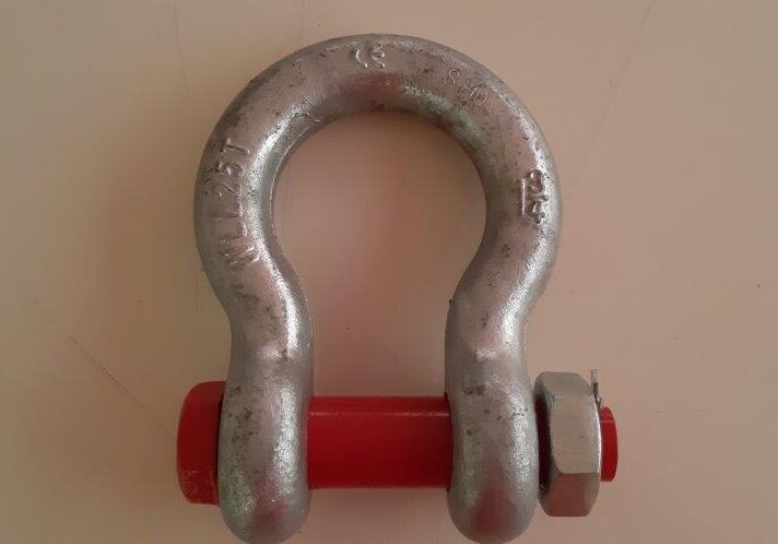 lifting shackle